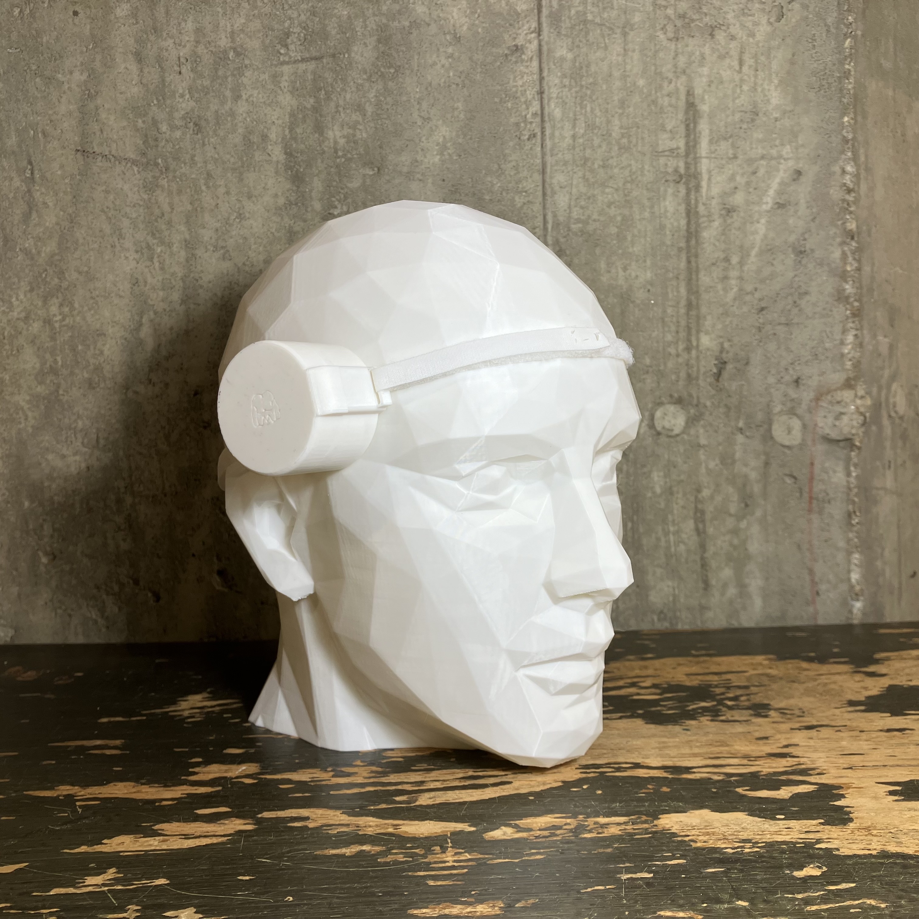 BCI on head model — side view